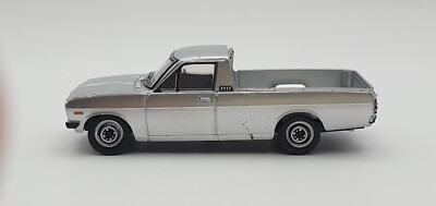 1/64 Toy's Cabin NISSAN DATSUN SUNNY TRUCK SILVER GB122