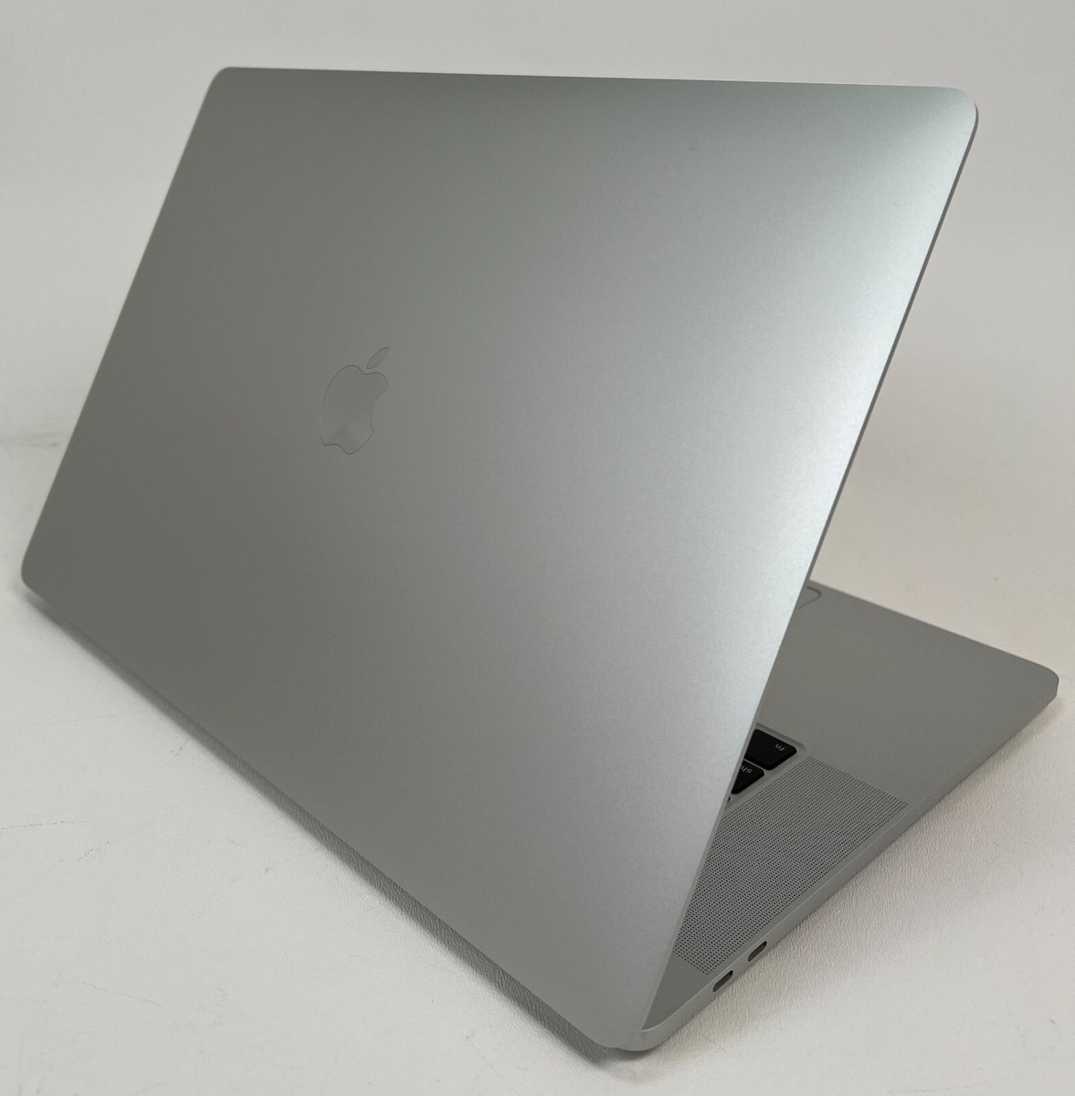 OPEN BOX* Apple MacBook Pro 16 OPEN BOX* Apple MacBook Pro 16