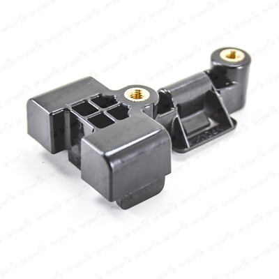Genuine OEM Suzuki Four Stroke DF150/175 Cowling Latch Lever