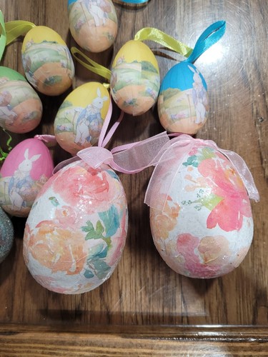 a lot of 10 Paper Mache Easter Eggs - Picture 3 of 4
