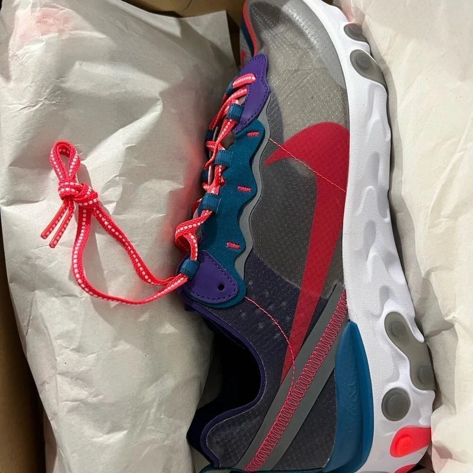 DEADSTOCK Nike React Element 87 Red Orbit Size 12 - Image 4 of 4