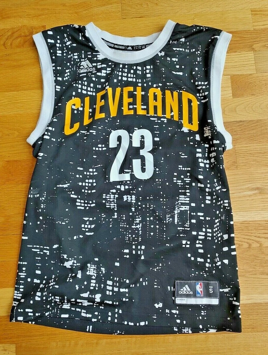 Lebron james camo jersey sales