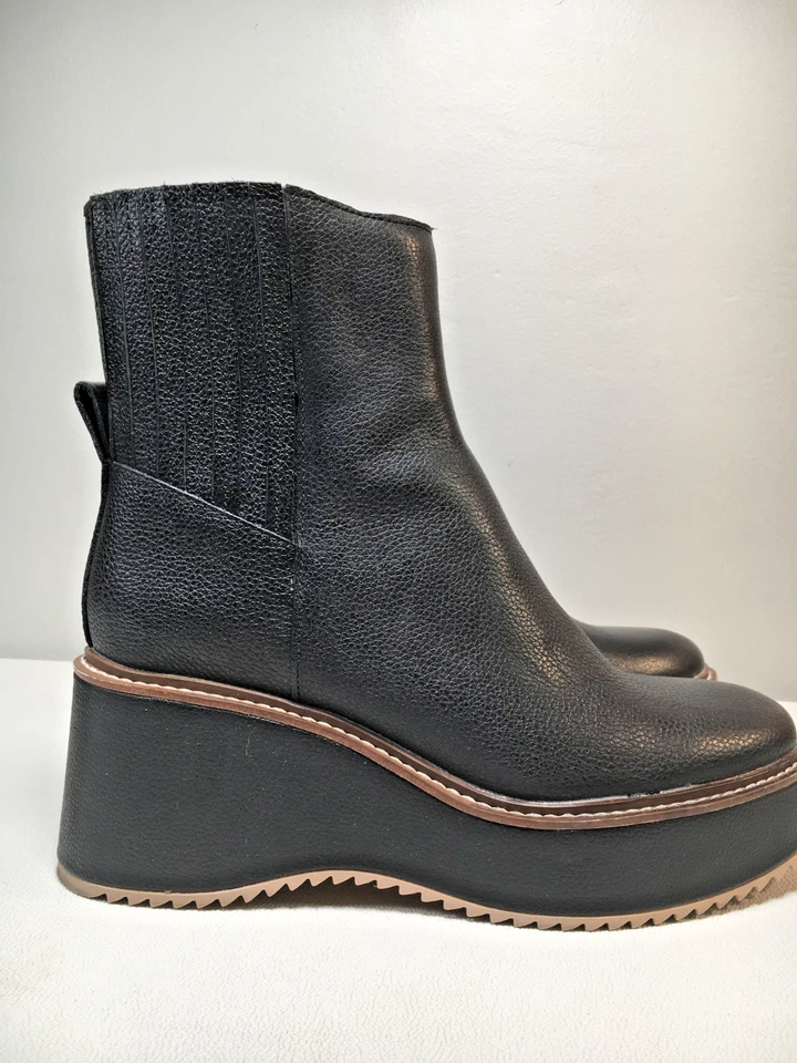 DV Dolce Vita Wedge Boots Womens Size 7 Black Leather Ankle Fashion Bootie - Image 3 of 4