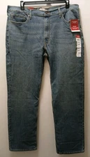 Signature by Levi Strauss & Co. Men’s Straight Leg Relaxed Jeans Size 40x32 New
