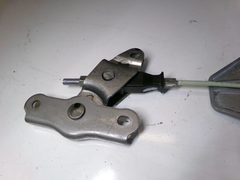 Conexión de cable de freno eléctrico de estacionamiento 04-09 Toyota Prius Foto 2 de 4