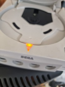 Sega Dreamcast console, Two Controllers & all leads ( Disc Tray Don't Close)