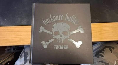 Backyard Babies Them XX Mediabook 3 CD 1 DVD RAR Rock Metal