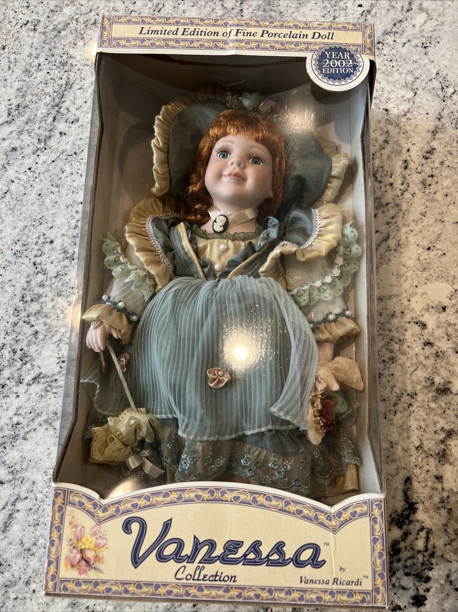 その他 porcelain doll Amazon.com: LISND Miniature Woman Ceramic Doll, Victorian