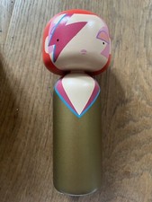 Lucie Kaas David BOWIE Aladdin Sane Kokeshi Doll New In Box RARE