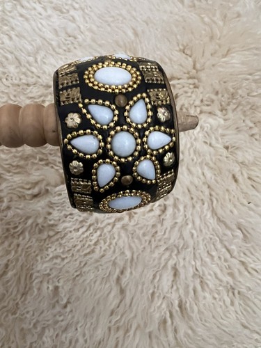 Handmade Artisan Brass Floral Bracelet Ornamental Beads Black Resin Cuff Bangle - Picture 4 of 9