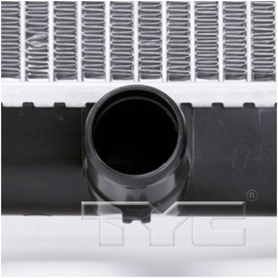 Conjunto de radiador TYC 2436 para Toyota Camry 02-06 Foto 3 de 4