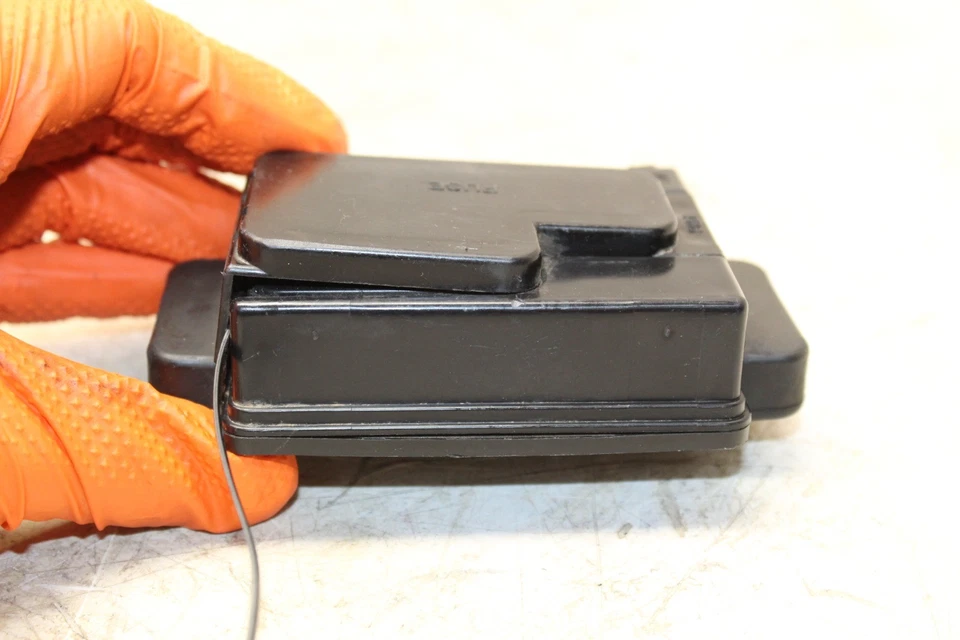 Fusível fabricante de equipamento original 05-08 KAWASAKI ZZR600 ZX600J - Imagem 4 de 4