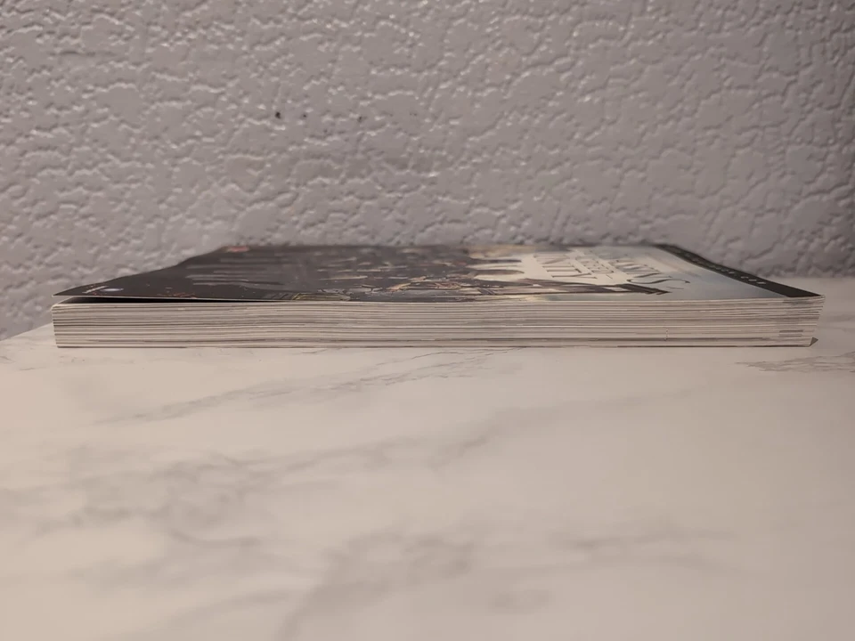 Assassin's Creed Unity The Complete Official Guide With Map 2014 - VGC - Image 4 of 4