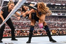 AJ Lee READY 4