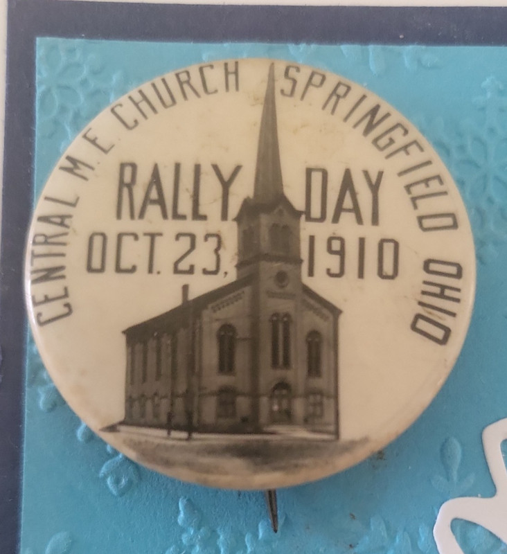 VTG Central M.E. Church, Springfield Ohio Rally Day 1910. St Louis Button Co.