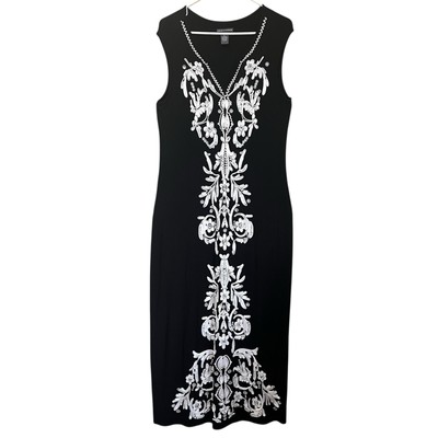 Chelsea & Theodore Black & white Embroidered Floral design Maxi Dress; size M