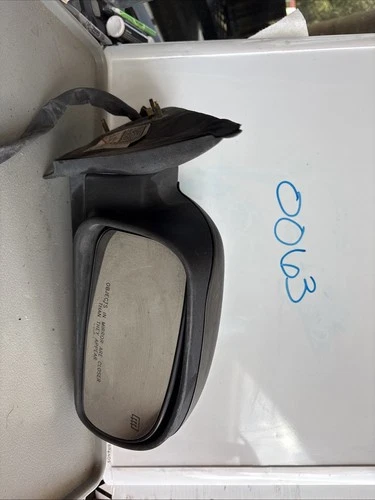 02-07 CHEVY TRAILBLAZER ENVOY PASSENGER SIDE MIRROR HEATED TURN SIGNAL 15097471