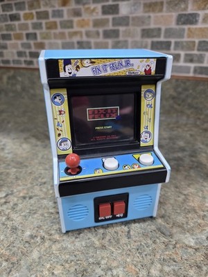 Disney フィックス・イット・フェリックスJr. ミニアーケード Fix It Felix Jr Mini Arcade Game Disney Wreck it Ralph Electronic