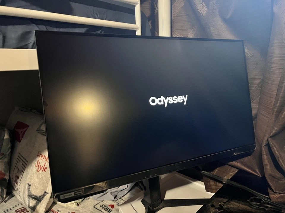 Samsung Odyssey G7 S28AG700NN 28" IPS LED Gaming Monitor - Black - Image 2 of 4