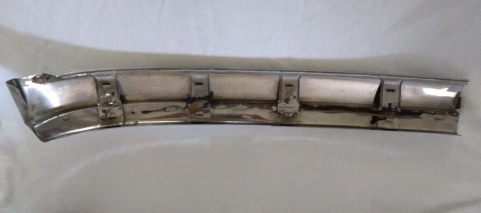 Lincoln Continental 1966-67 parabrisas exterior cromado marco superior moldura izquierda derecha Foto 4 de 4