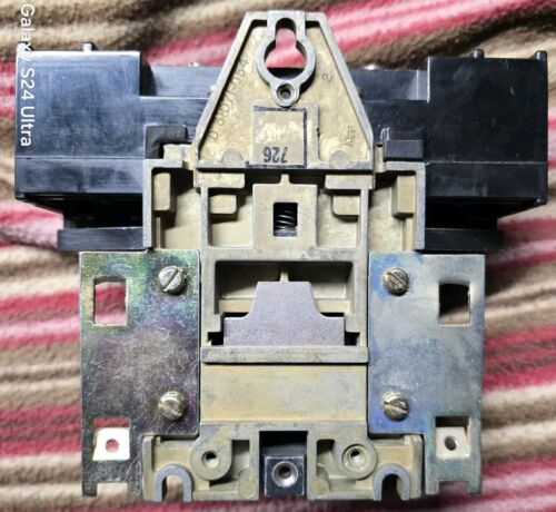 SQUARE D 8903 L080 B ILUMINACIÓN Contactor 20A 250V Motor Control 3 Polos 8903L080B - Imagen 5 de 9