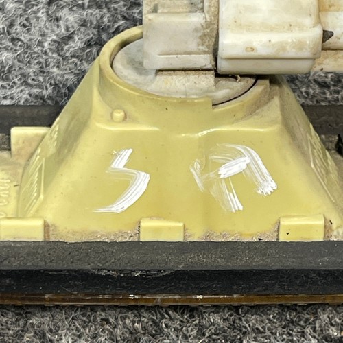 SUZUKI ESTEEM AERIO FRONT SIDE MARKER LIGHT RH OEM PASSENGER - Picture 6 of 9