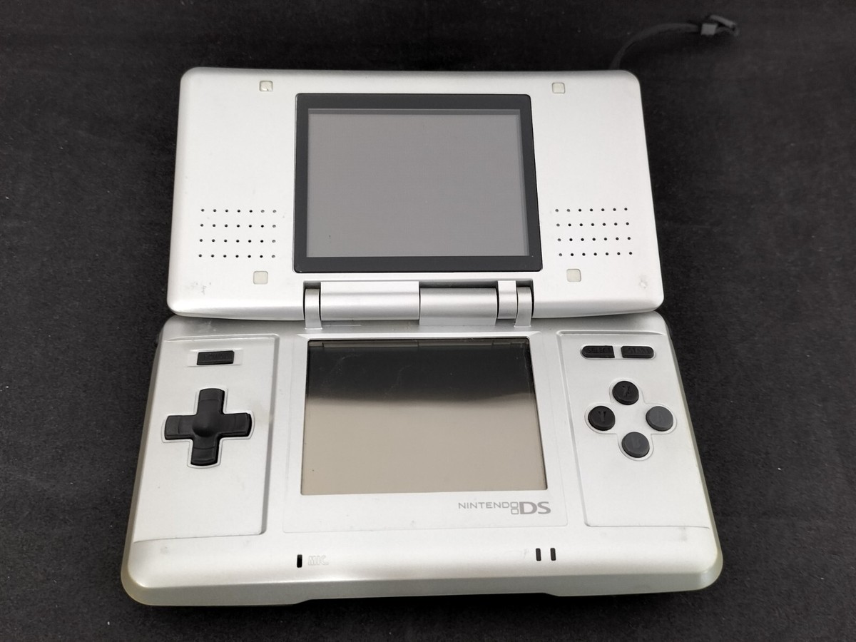 L5646 Ship Free Nintendo DS console Silver Japan NDS w/box x
