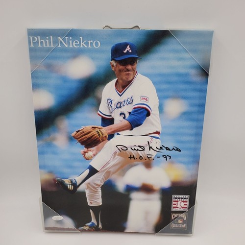 Phil Niekro Signed Canvas Print Photo HOF 97 Inscribed Atlanta Braves JSA COA - Picture 3 of 9