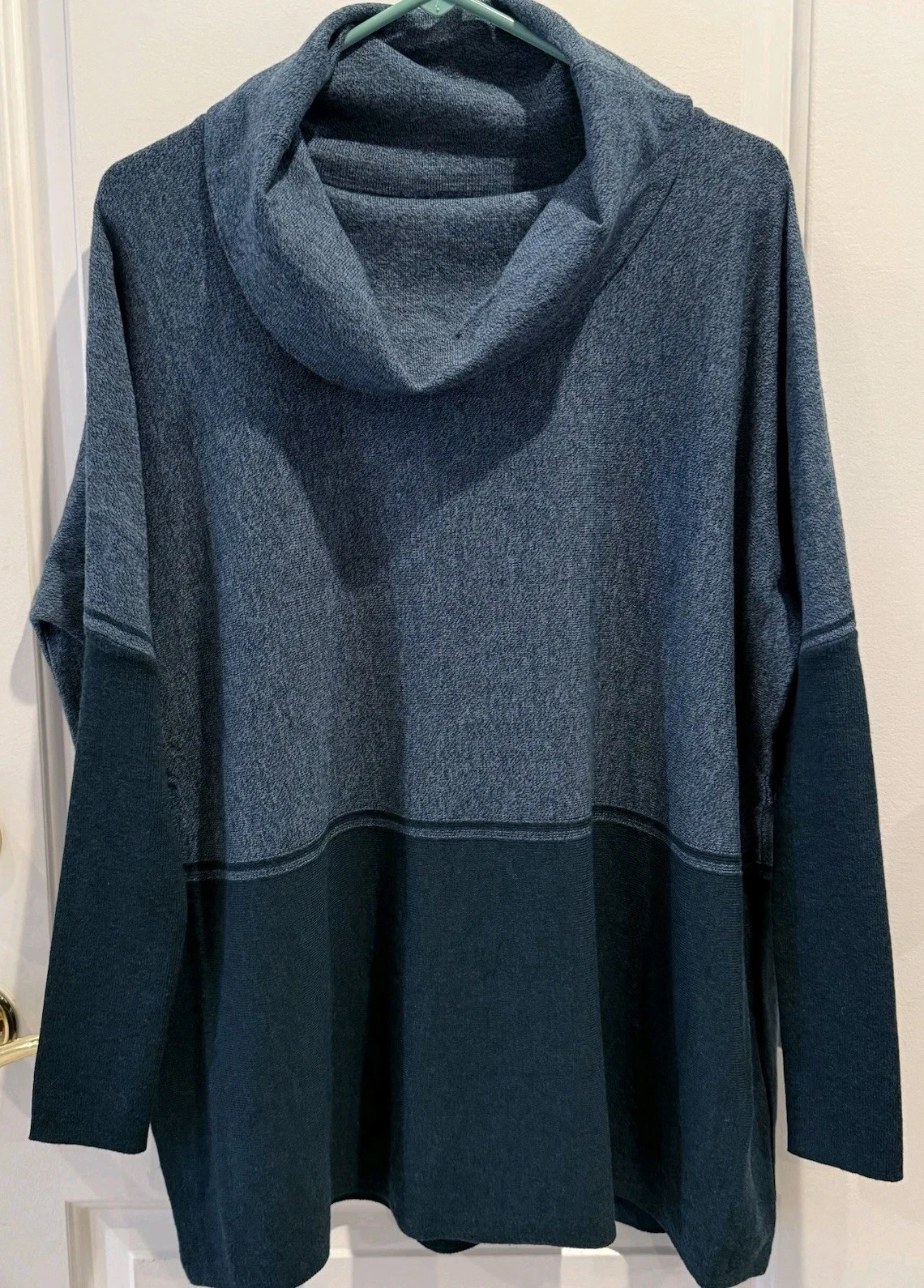 Smartwool Womens Wool Blend Blue Cowl Neck Poncho Sweater Top Sz S NWT