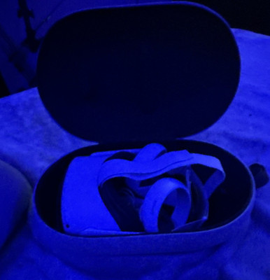 Meta Oculus Quest 2 Standalone VR Headset White with Carry Case