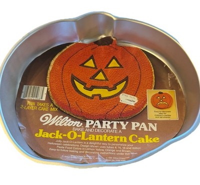 Wilton Vintage Jack-O-Lantern Cake Pan 1981 Original Label #502-2928 Fall (25)