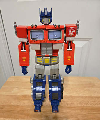 Optimus Prime Transformers Masterpiece MP-01 20th Anniversary