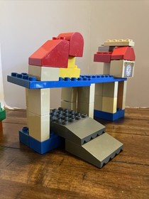 LEGO DUPLO 5828 Big Bentley Disney Pixar Cars 2 Set Lightning McQueen Mater Finn