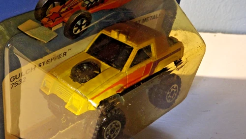 Hot Wheels_1982_Gulch Stepper_HK Base_Vintage_Yellow_M&M_MOC