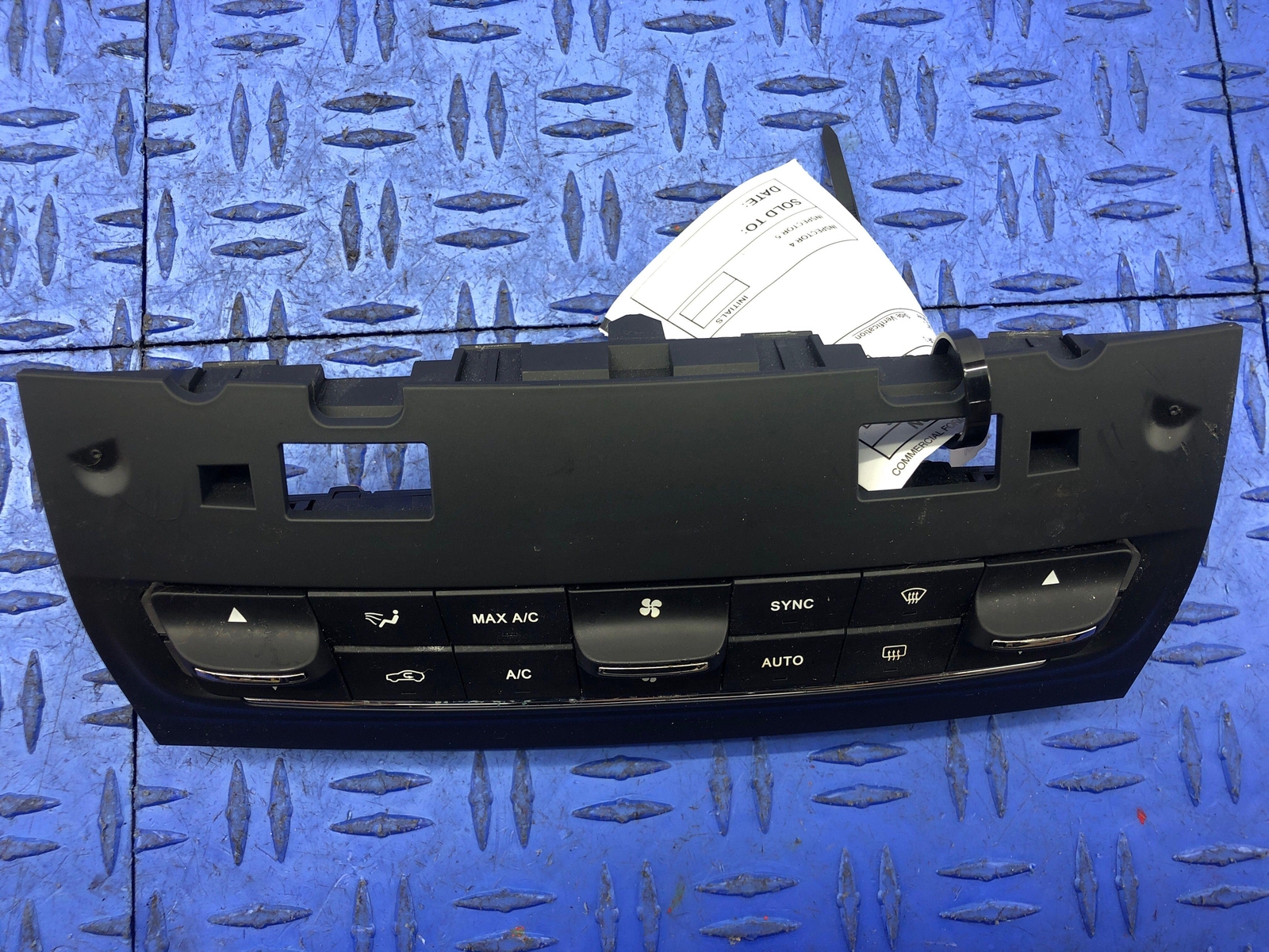 2017-2020 MASERATI GHIBLI TEMPERATURE CLIMATE CONTROL SWITCH PANEL 670123508 OEM