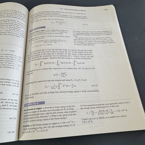 Sears and Zemansky's University Physics (10th Edition) Young, Hugh D., Freedman - Picture 8 of 12