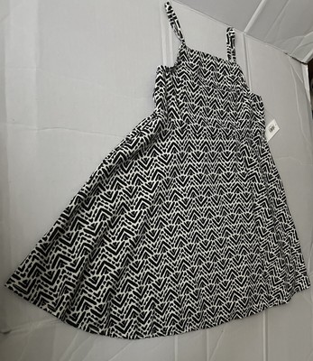 NWT- Old Navy Girls Sleeveless Printed Dress size 4T Black & White Casual Summer