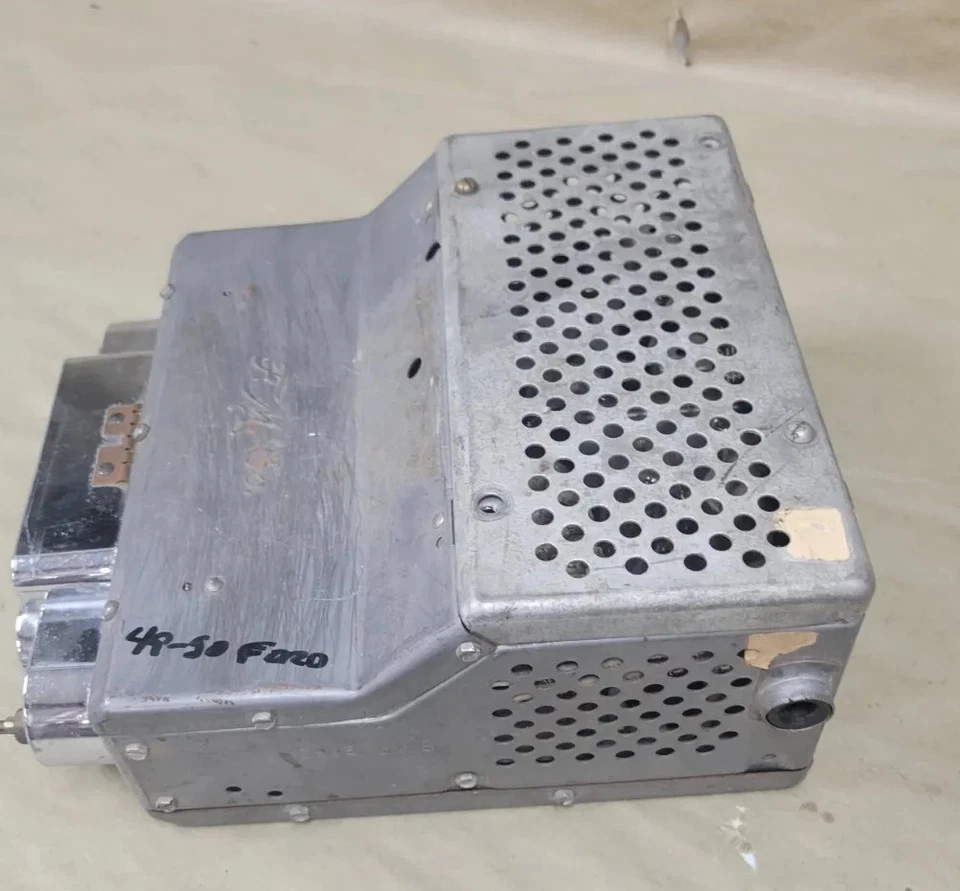 Radio AM FORD AÑOS 50 vintage OEM Fomoco piezas solo 9MF2066 Foto 4 de 4