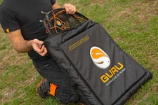 Guru NEW Fusion Unhooking Mat / Bag - Black Or Green
