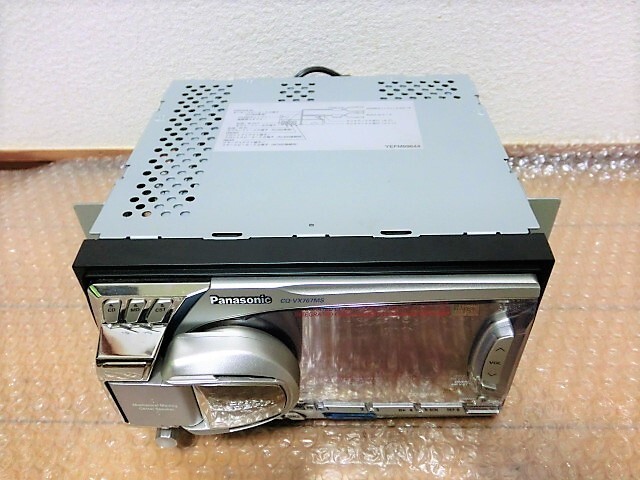パナソニック・CAR AUDIO。CQ-B770D。自動車用カセットオーディオ。 s-l1200.jpg