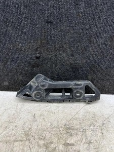 VW CADDY III Furgon 2KA, 2KH, 2CA, 2CH Stoßstangenhalter vorne links 31730390