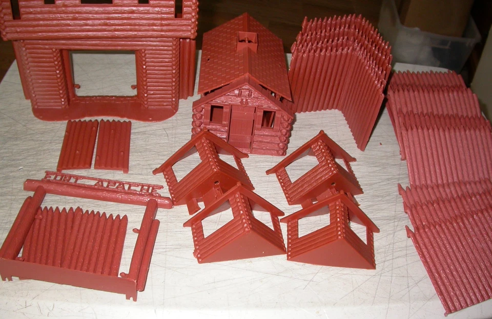 FORT APACHE MARX  Western Play Set # 4501 - Image 2 of 4