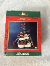 Vintage Kurt S Adler SNOWTOWN Snowfolk Loving Couple Figurine Christmas Flawed
