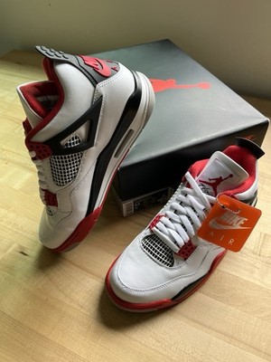 Nike   Air Jordan 4 Retro 2020   Chicago (White/Red)  Mens Size 9.5   New w/ Box