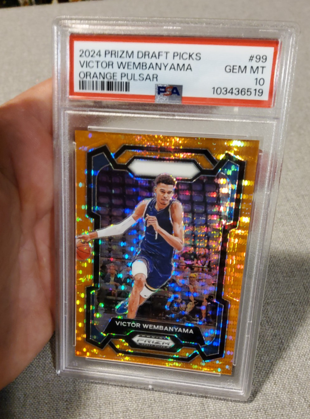 2024 PANINI PRIZM DRAFT PICKS #99 VICTOR WEMBANYAMA ORANGE PULSAR PSA 10, 01/49