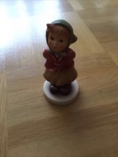 Hummel Goebel Figur Nr. 2181 Singt mit