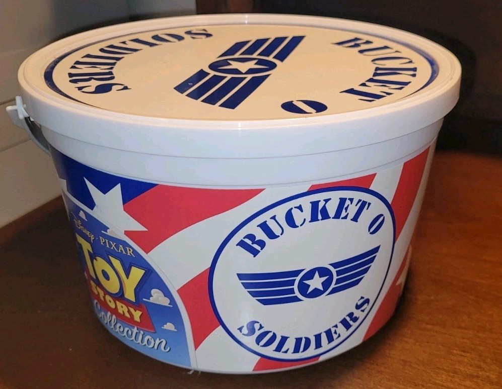 Toy Story Bucket O Soldiers 65 Green Army Men Thinkway Disney