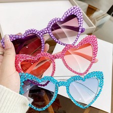 Women Luxury Diamond Frame Sunglasses Heart Shape Sunglasses Large Anti Uv400