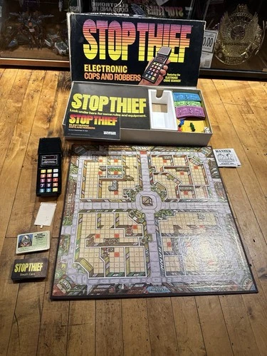 VTG 1979 Stop Thief Board Game by Parker Brothers Scanner Works