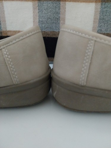 "SOFTLITES" SIZE 5, FLAT SLIP ONS, VERY GOOD CONDITION. - Picture 7 of 15